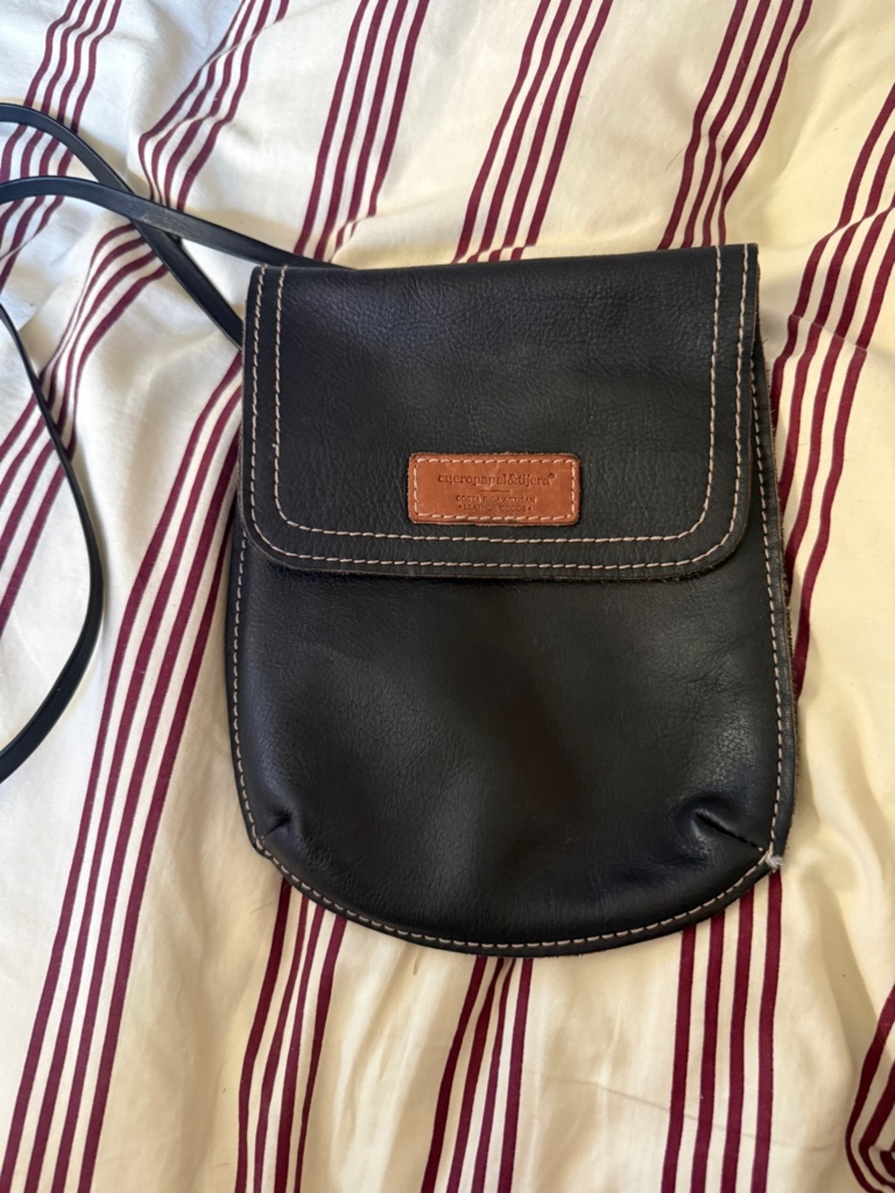 Crossbody Leather Phone Bag - Costa Rica Artisan
